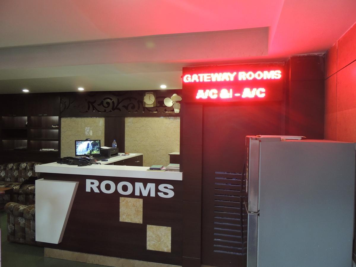 Gate Way Rooms Chennai Exterior photo